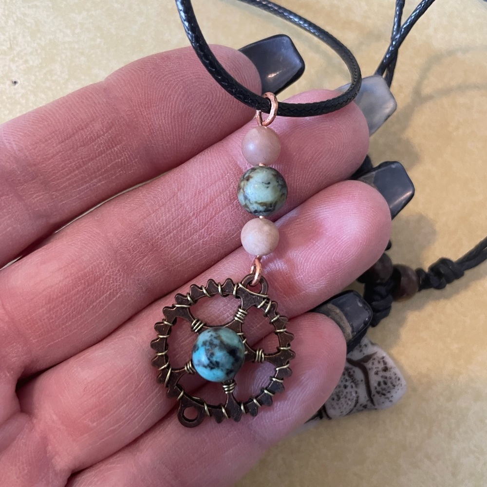 2 corded adjustable necklaces - Picture 4 of 4